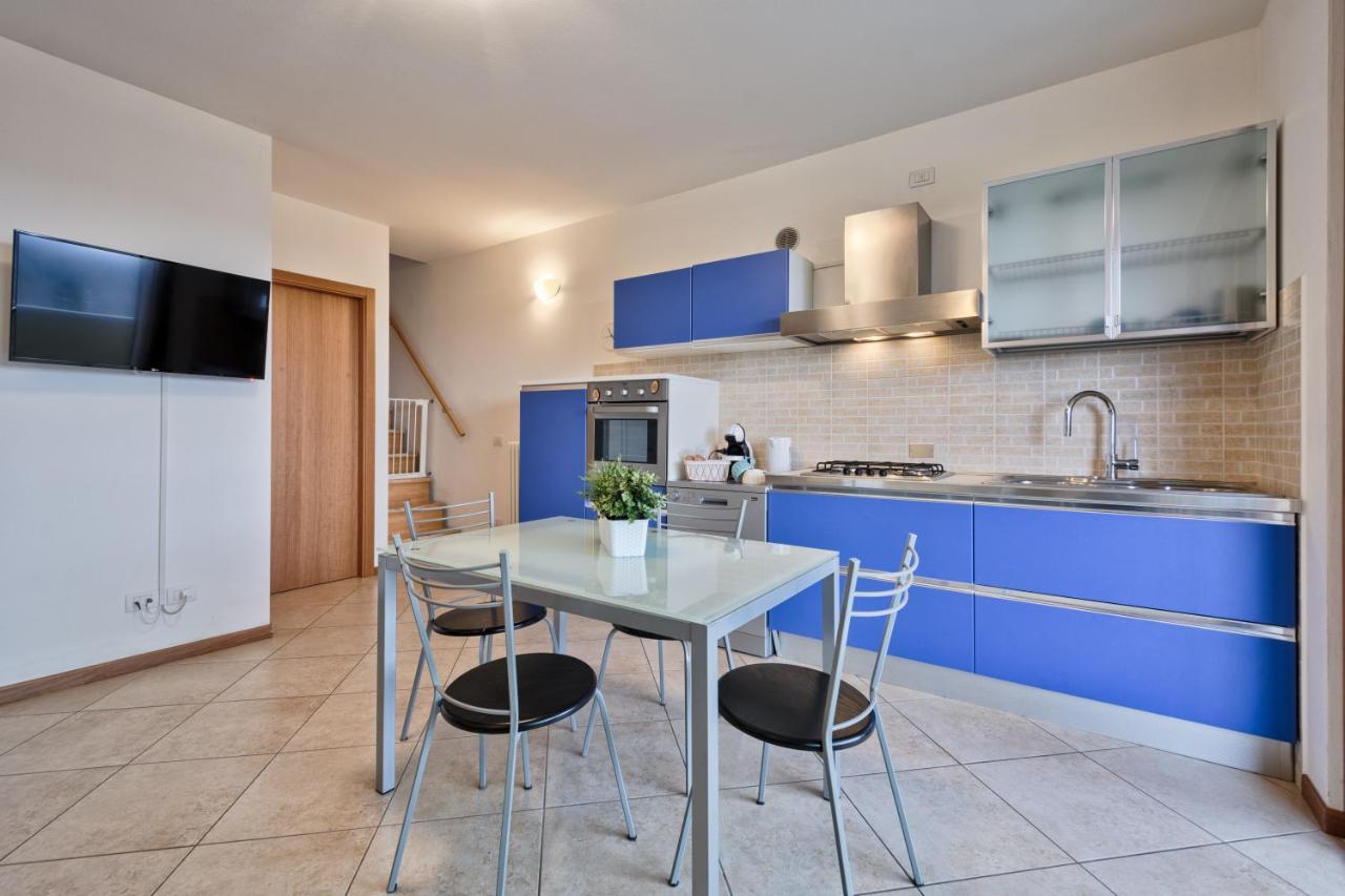 Casa Alessandro Con Piscina Lago Di Garda Salionze Exterior foto